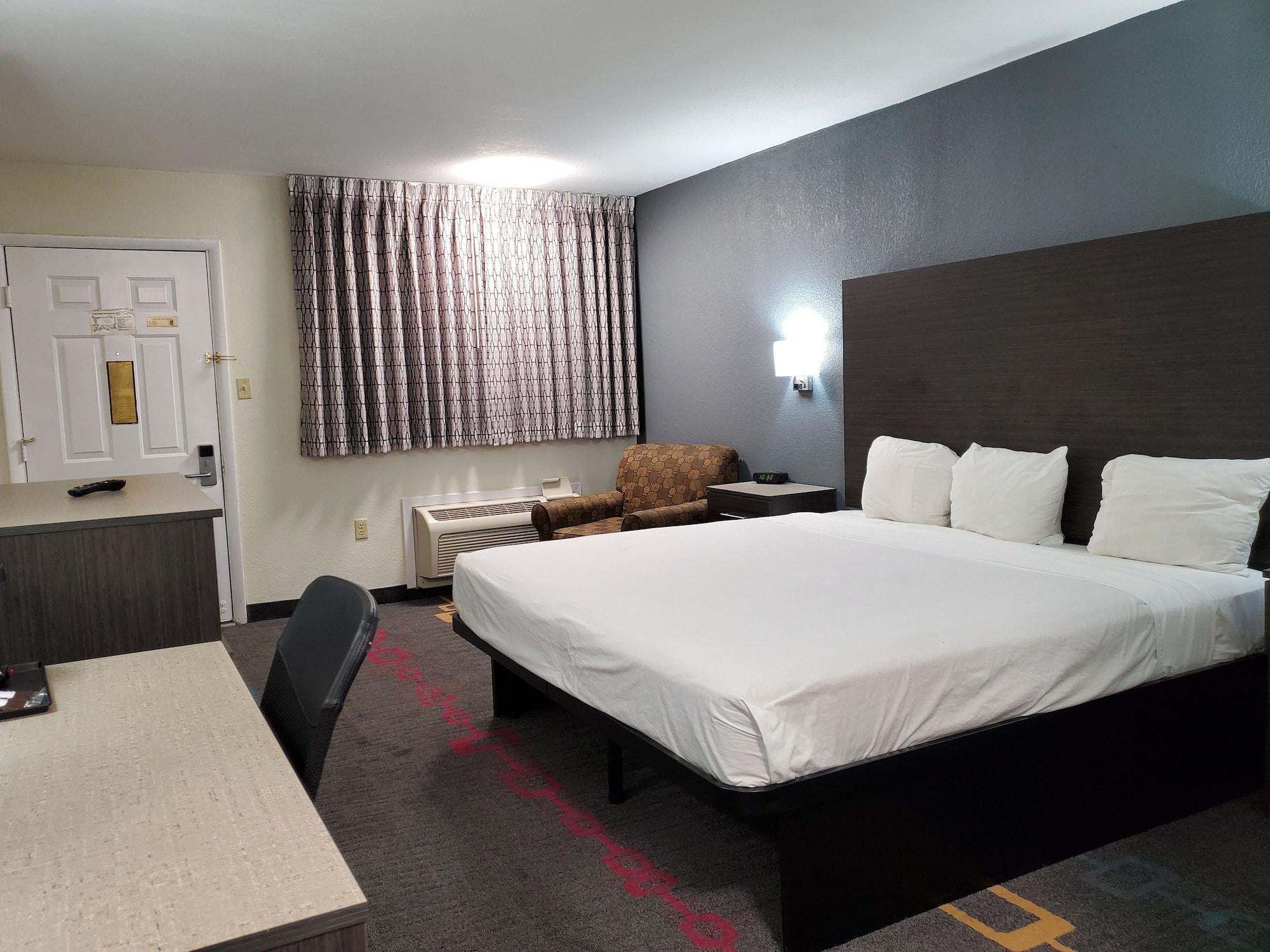 Days Inn By Wyndham Lawton Exteriör bild