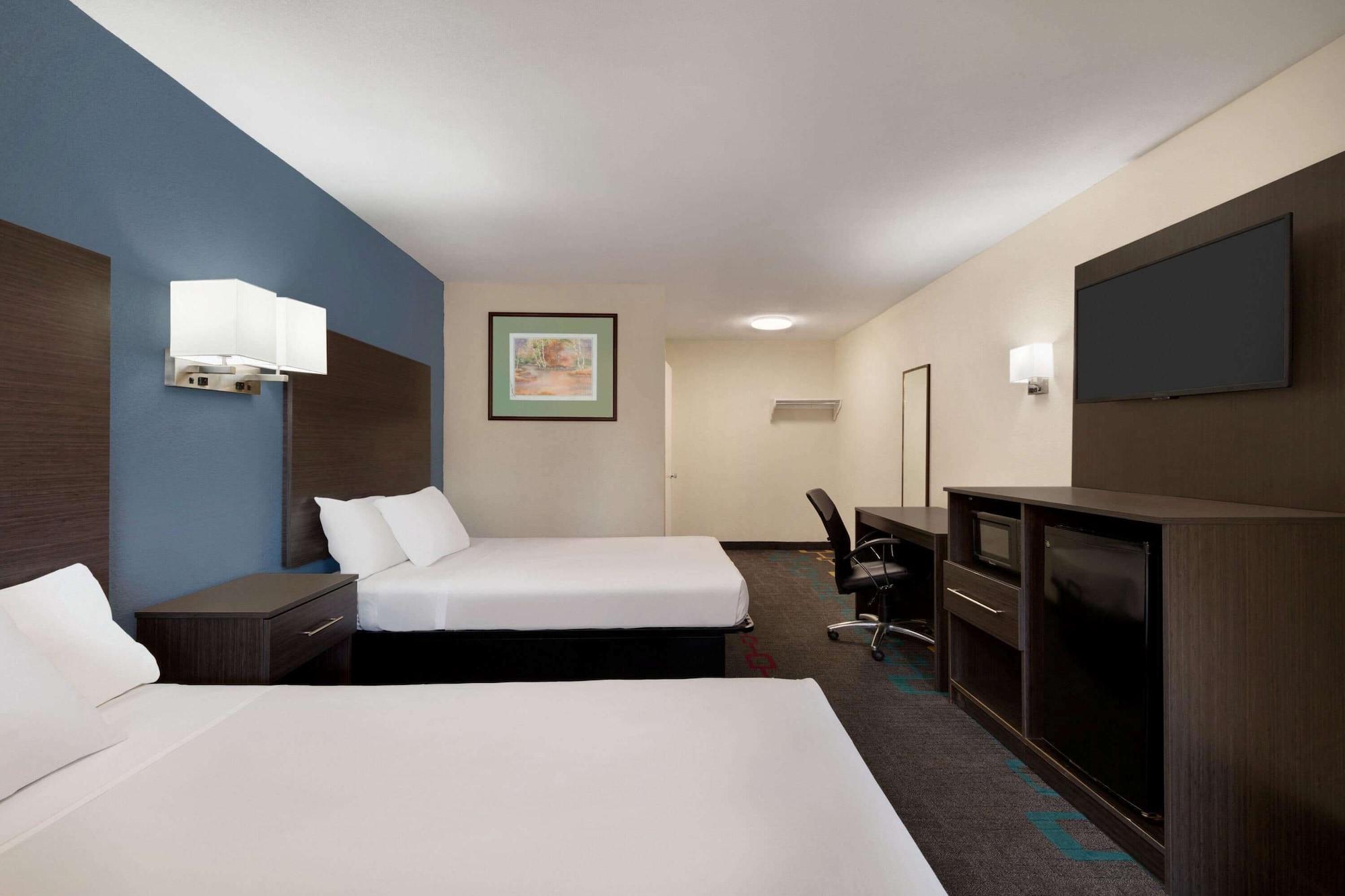 Days Inn By Wyndham Lawton Exteriör bild